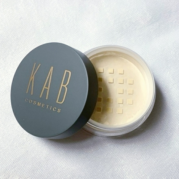 KAB COSMETICS LOOSE SETTING POWDER - Picture 7 of 9